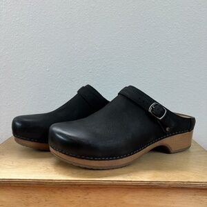 Dansko Berry clog in black - Size 40